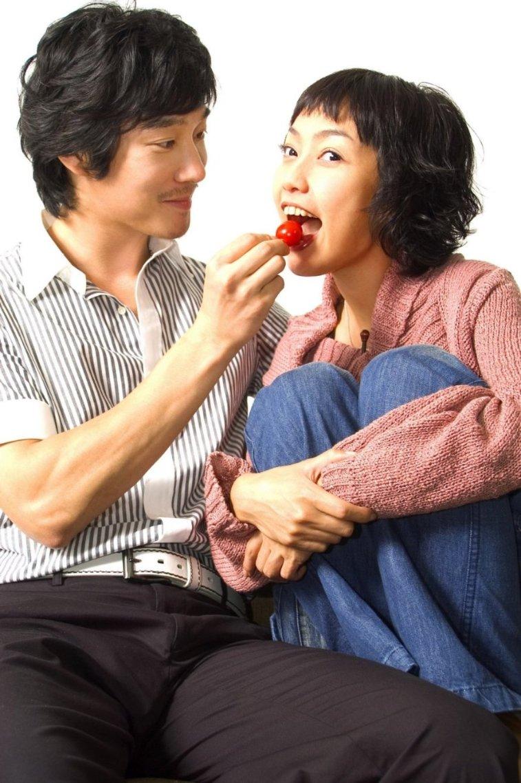 女生如果主动点，男生真的容易心动吗？