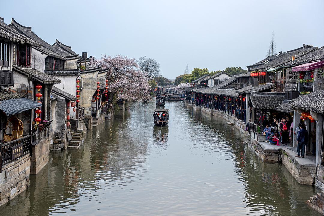 周瑜去世年仅36岁,年轻貌美的小乔下场如何?孙权:我尽力了